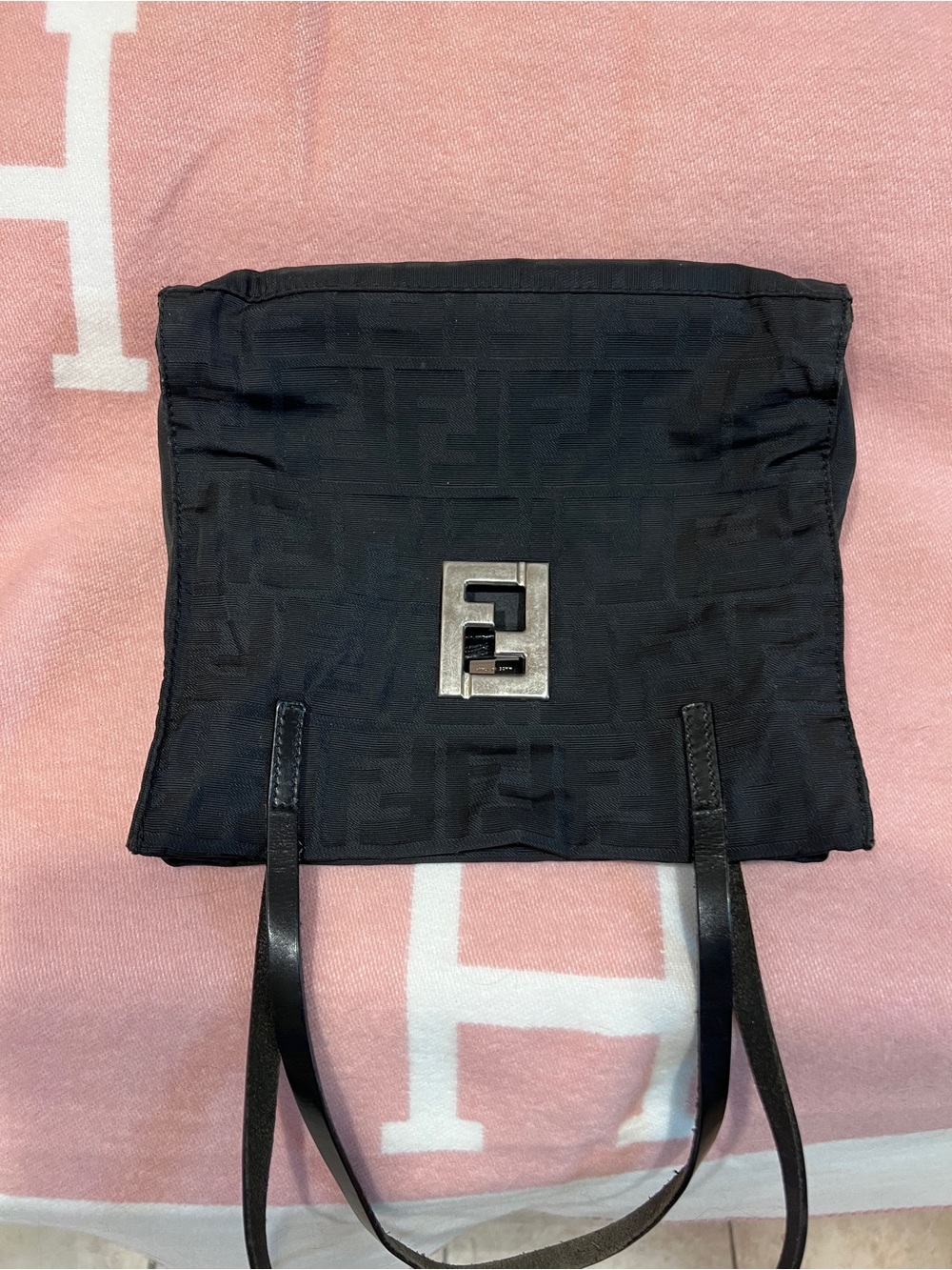 Fendi Black Jacquard FF Logo/silver Authentic! Well loved. Offers welcome! - Picture 11 of 11